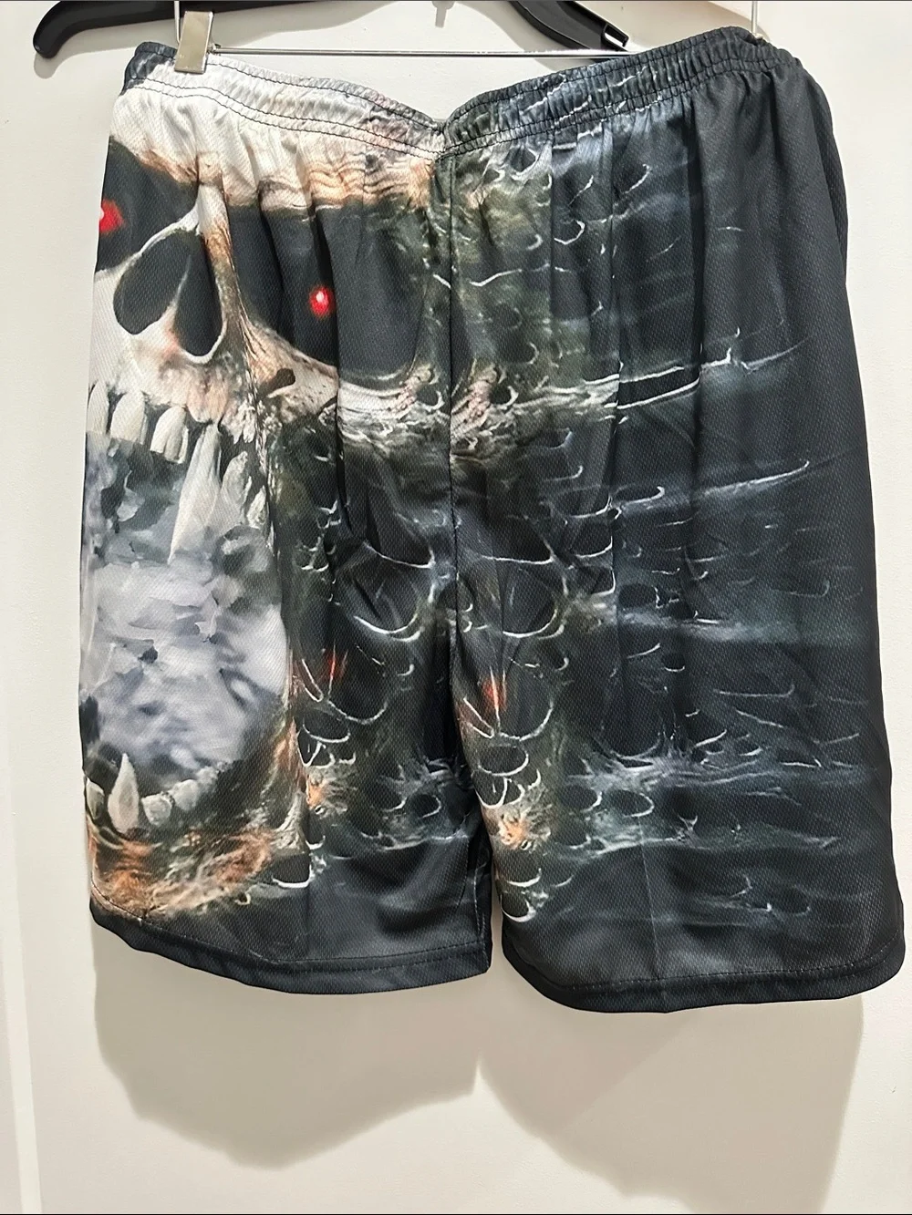 Graphic Skull Print Athletic Shorts - Black & Gray